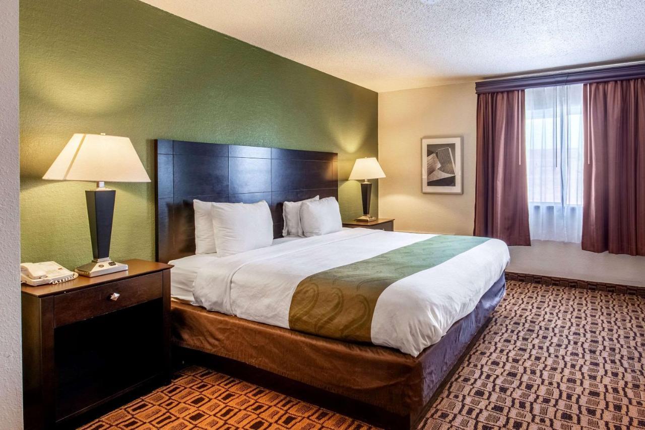 Coratel Plus Suites Wichita West Airport Luaran gambar