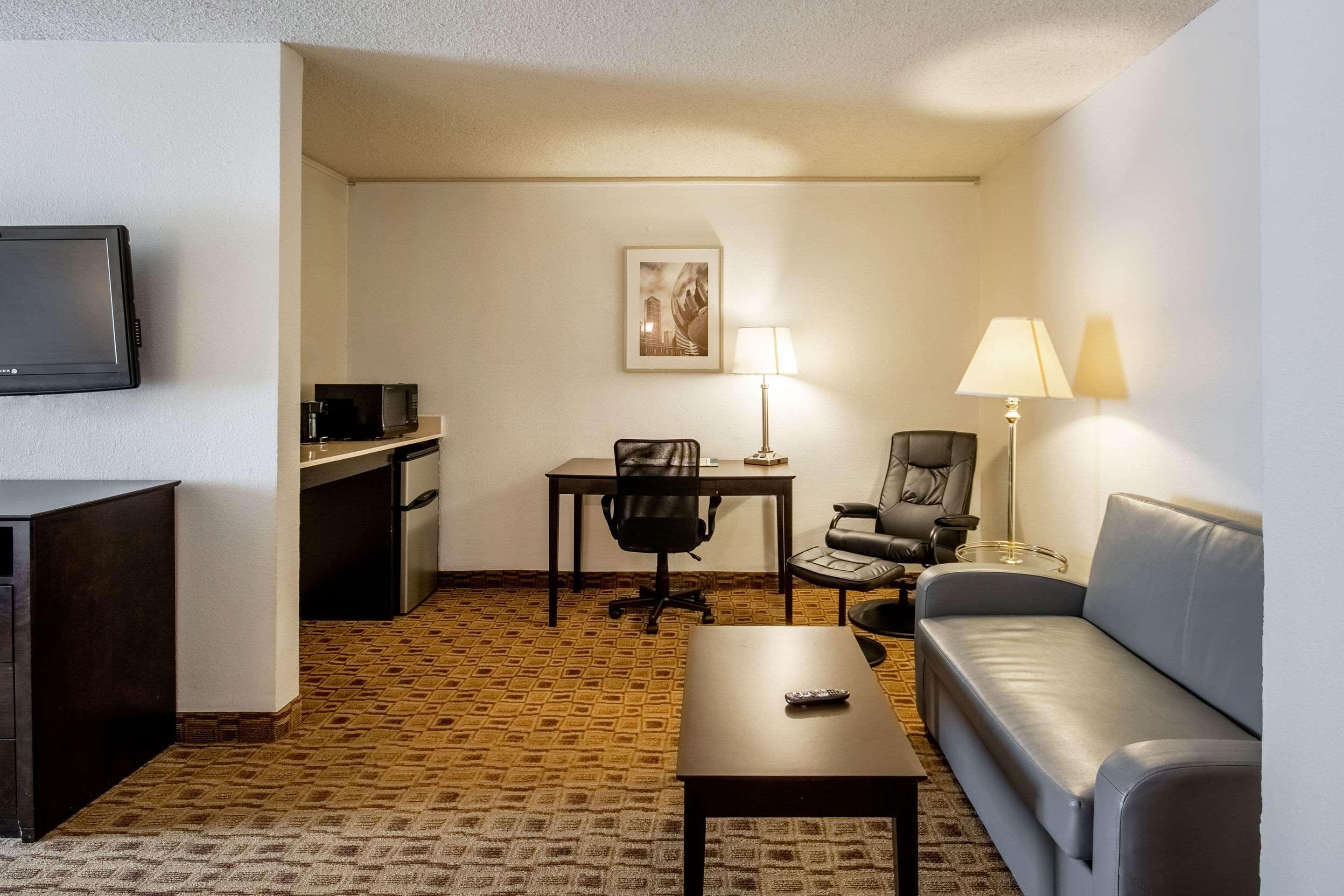 Coratel Plus Suites Wichita West Airport Luaran gambar